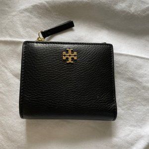Tory Burch wallet